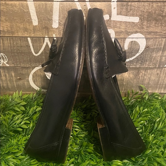Cole Haan Men’s Classic Black Tassel Loafers main image 4